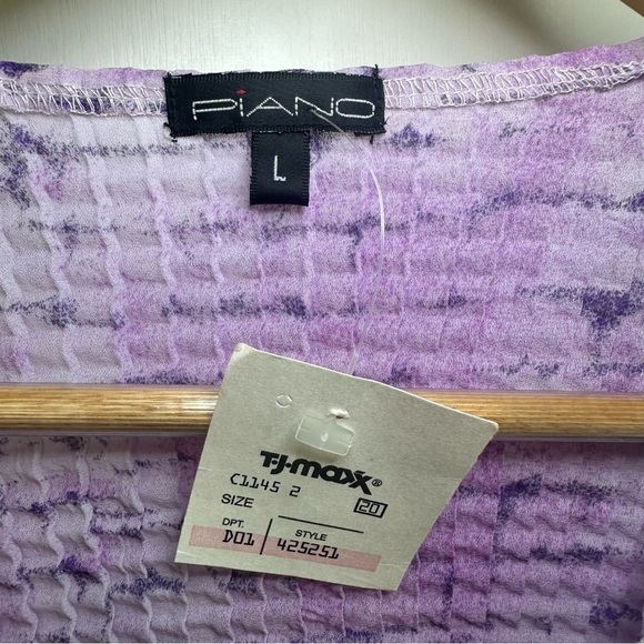 Piano Y2K Fitted Fairy Blouse. NWT. Size: Large. Color: Purple. - Picture 4 of 6